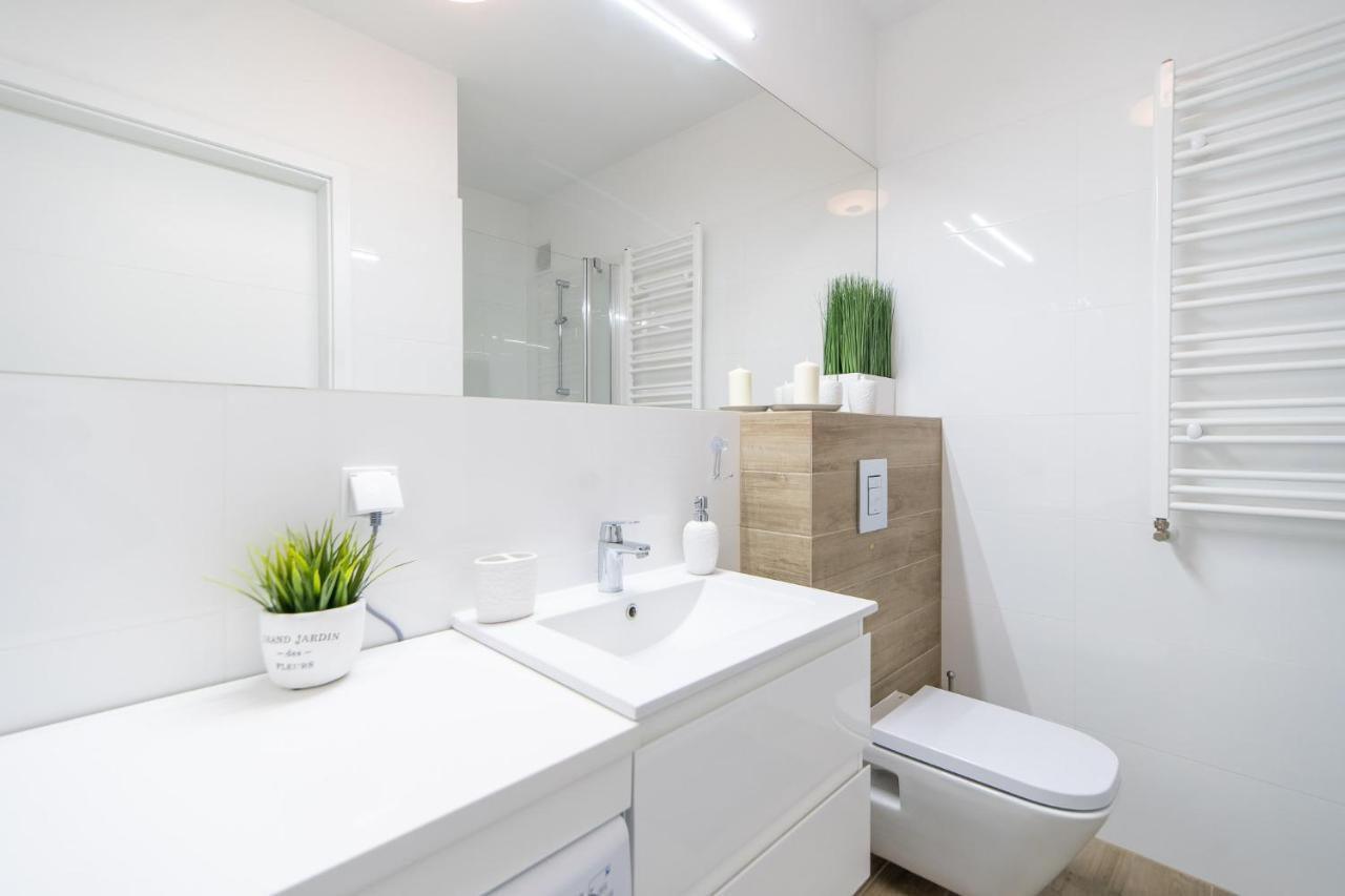 Waterline Apartamenty Kołobrzeg Buitenkant foto
